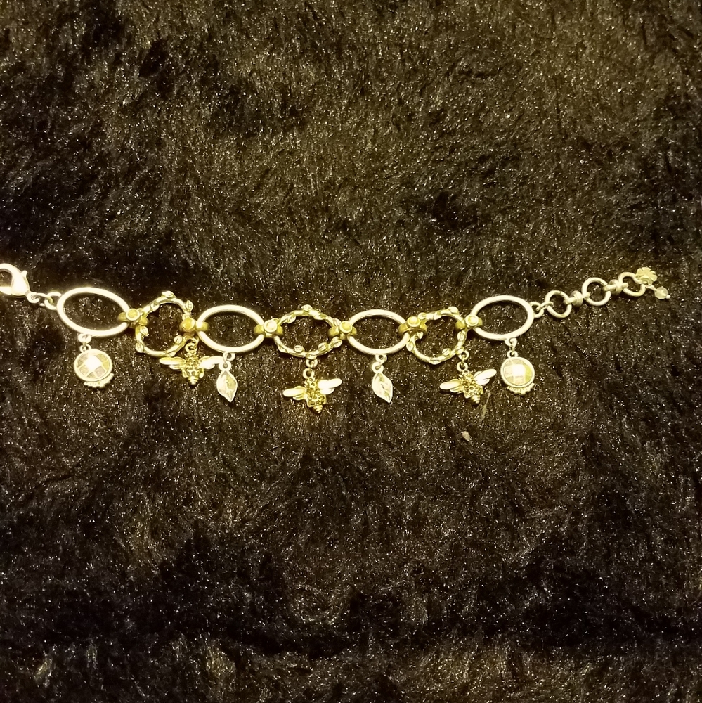 Lucky brand bee link bracelet